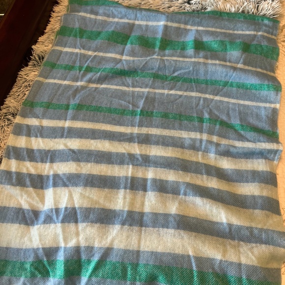 Vineyard Vines 72” x 23” Cashmere Scarf Wrap Blue Green Striped - Picture 6 of 6